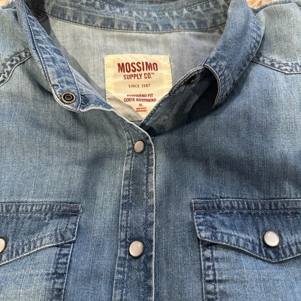 Mossimo Supply Co. Soft Denim Snap-Button Shirt – XL